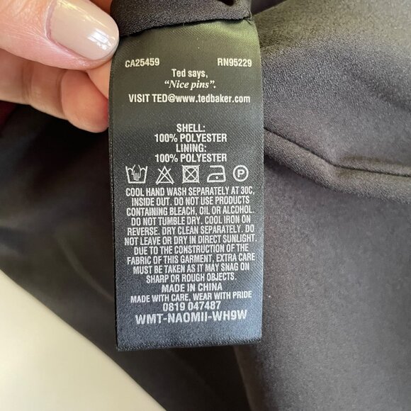 Ted Baker Black Floral Naomii Oracle High Waist Shorts Women’s Size 2 US 6 - Picture 4 of 9